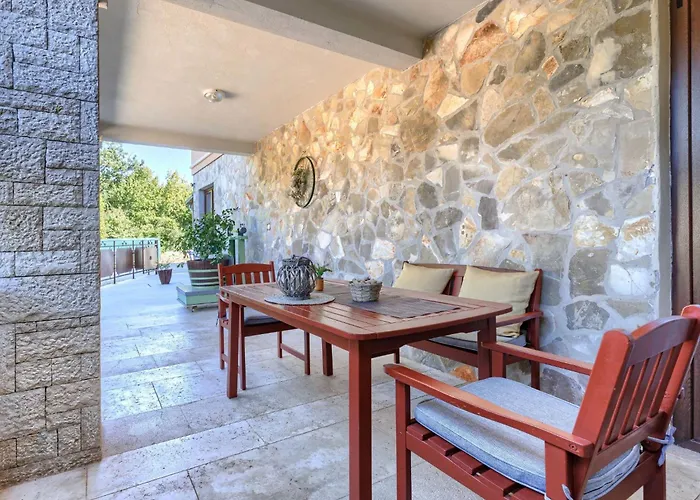 Viliam By Interhome Apartman